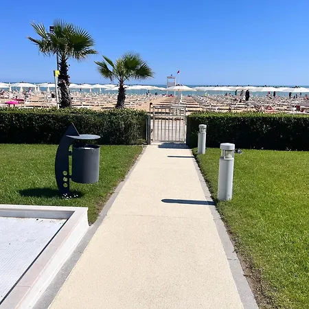Apartment Immobiliare Jvl-frontemar Lido di Jesolo